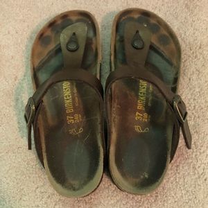 Birkenstock Gizeh sandals (size 37)